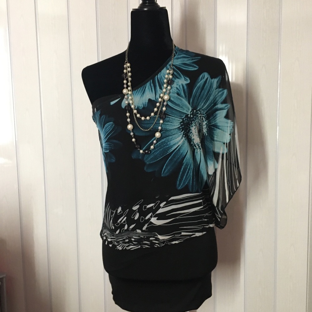 Juju & B blue Flowery party dress size small